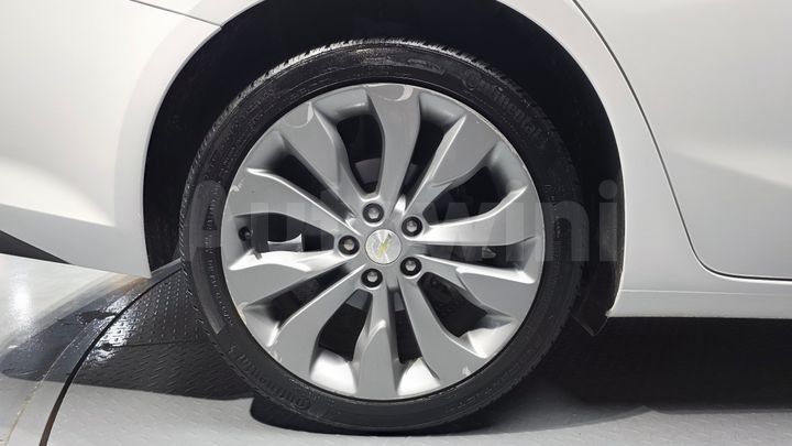 Chevrolet Malibu 2018 — 5