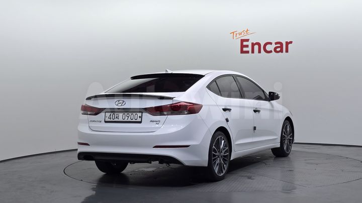 Hyundai Avante 2017 — 2