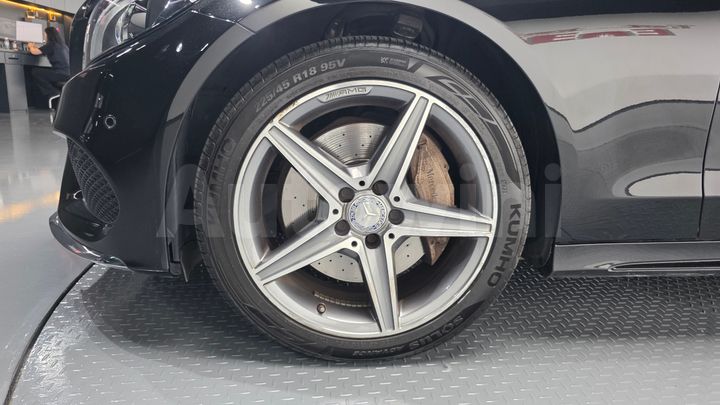 Mercedes-Benz C Class 2016 — 4