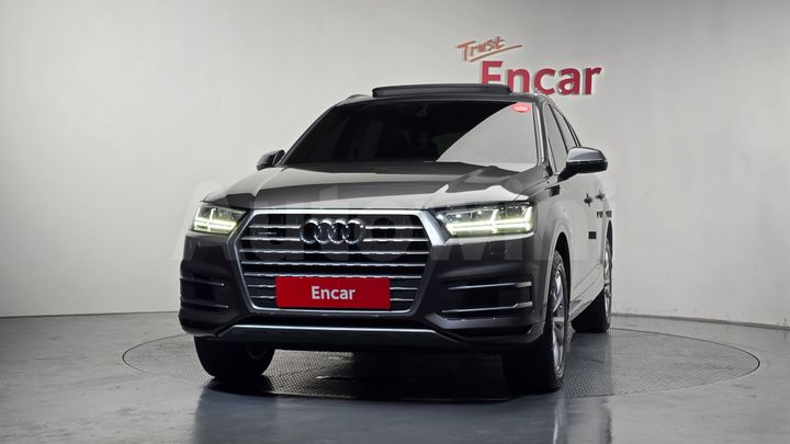 Audi Q7 2019 — 3
