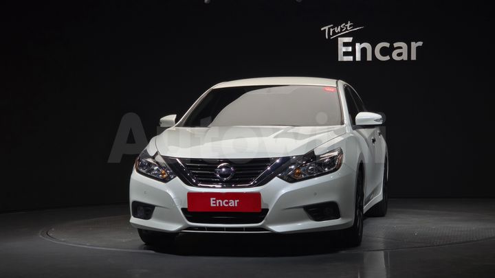 Nissan Altima 2018 — 3
