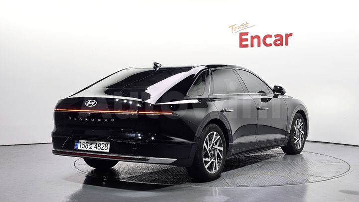 Hyundai Grandeur 2023 — 2
