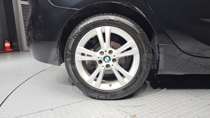 BMW 2 Series 2016 — 5