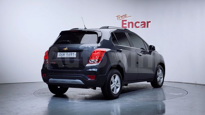 Chevrolet Trax 2017 — 2