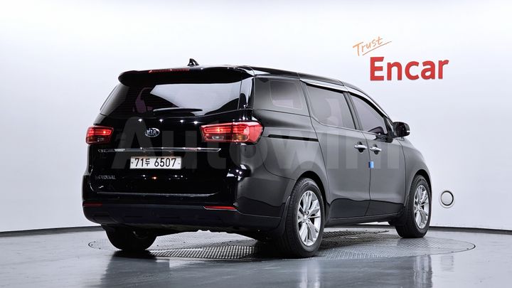 Kia Carnival 2019 — 2