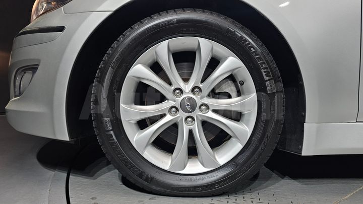 Hyundai Genesis 2014 — 5