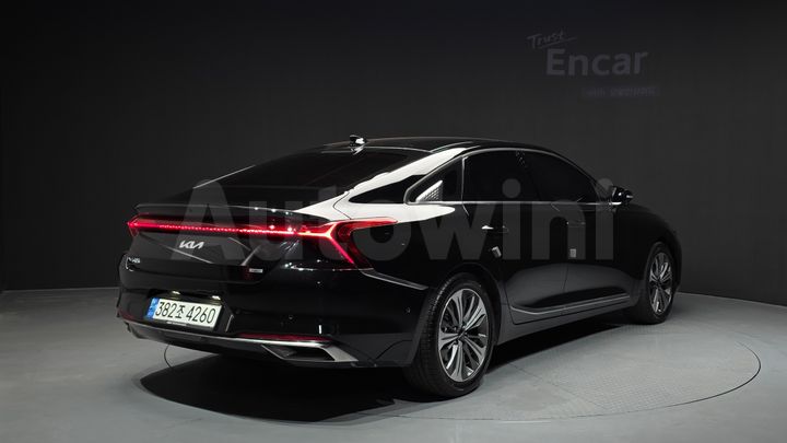 Kia K8 2023 — 2