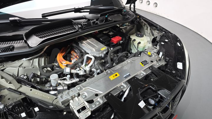 BMW iX 2023 — 5