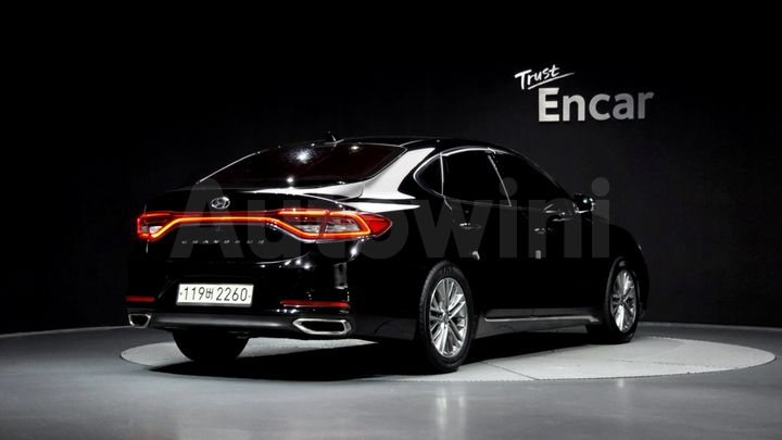 Hyundai Grandeur 2017 — 2
