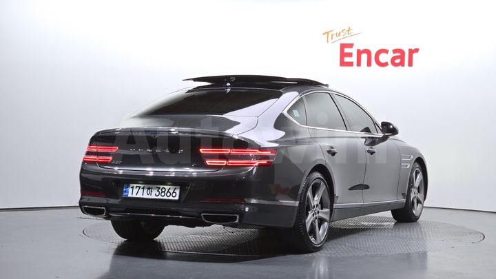 Genesis G80 2024 — 2