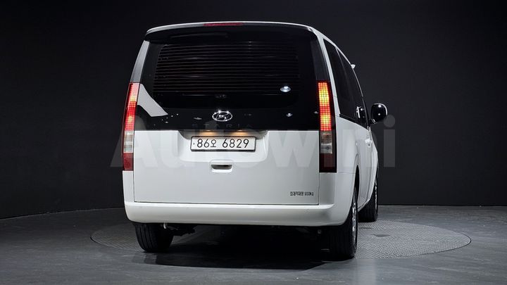 Hyundai Staria 2022 — 3