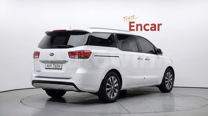 Kia Carnival 2018 — 2