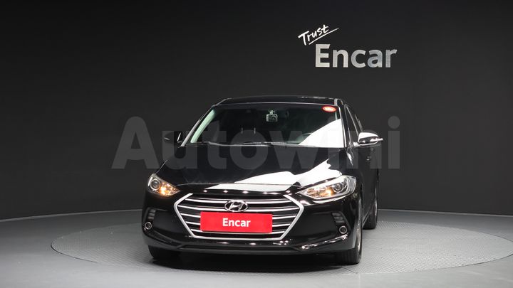 Hyundai Avante 2017 — 3