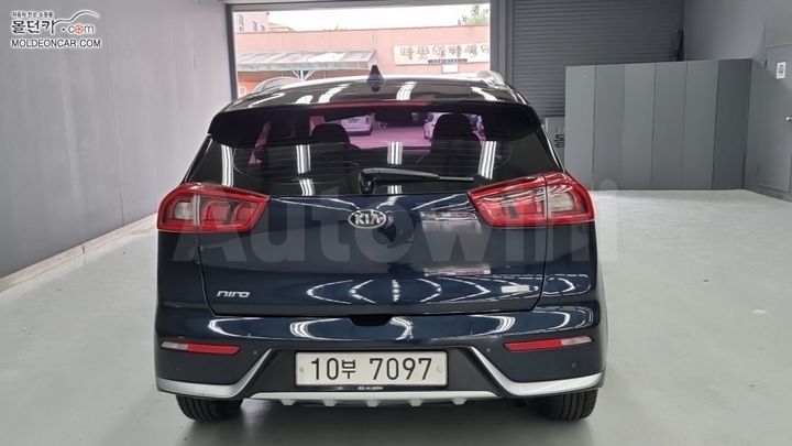 Kia Niro 2017 — 4