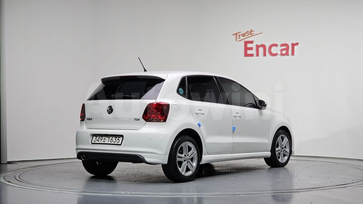 Volkswagen Polo 2014 — 2