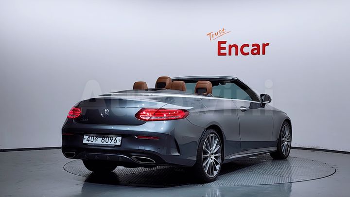 Mercedes-Benz C Class 2018 — 2