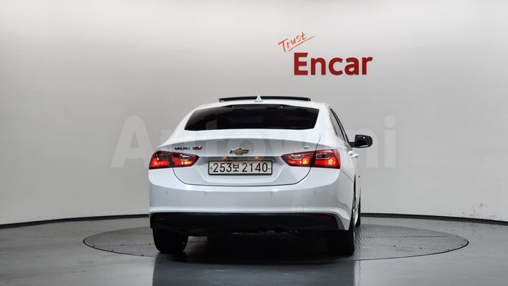 Chevrolet Malibu 2017 — 4