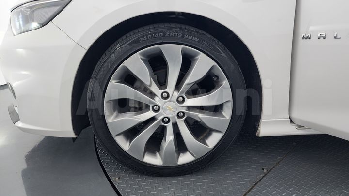 Chevrolet Malibu 2017 — 5