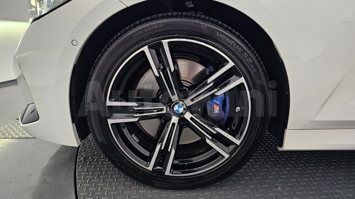 BMW 3 Series 2024 — 5