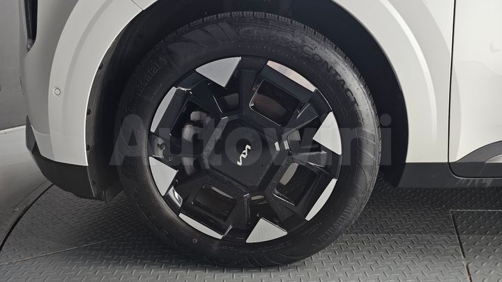 Kia Carnival 2025 — 5