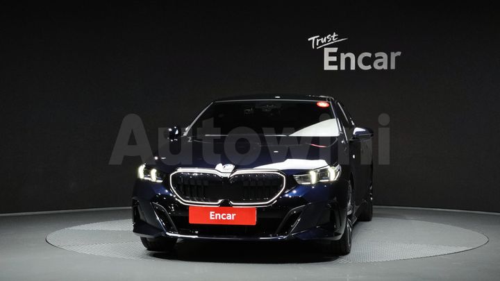 BMW 5 Series 2025 — 3