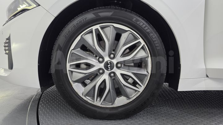 Kia K5 2022 — 5
