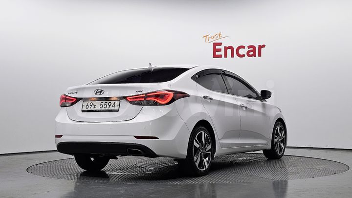 Hyundai Avante 2014 — 2