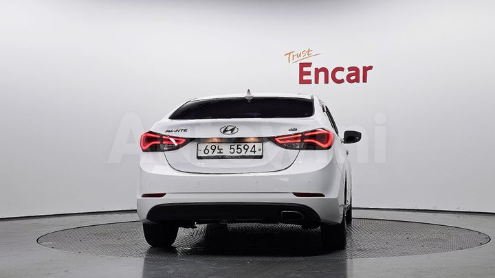 Hyundai Avante 2014 — 4