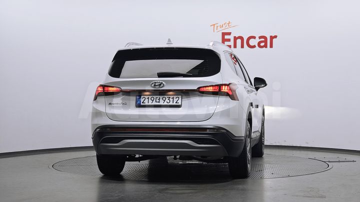 Hyundai SantaFe 2022 — 4