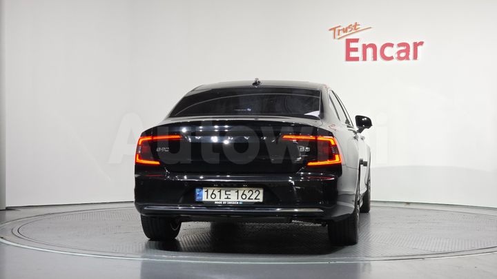 Volvo S90 2022 — 4