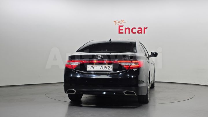 Hyundai Grandeur 2015 — 5