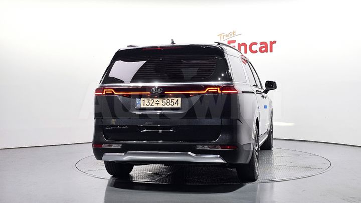 Kia Carnival 2021 — 4