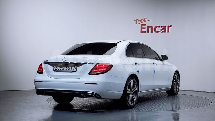 Mercedes-Benz E Class 2019 — 2