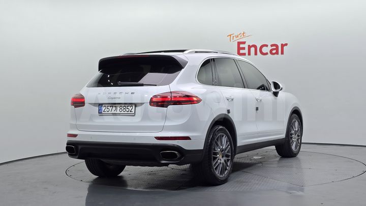 Porsche Cayenne 2016 — 2