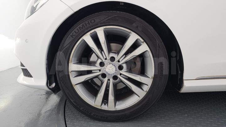 Mercedes-Benz E Class 2015 — 5