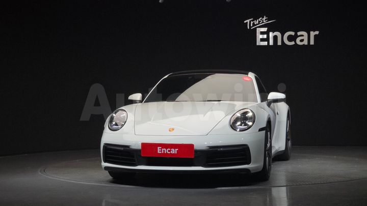 Porsche 911 2022 — 3
