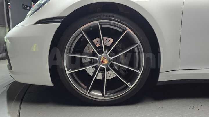 Porsche 911 2022 — 5