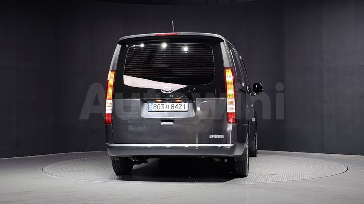 Hyundai Staria 2022 — 4
