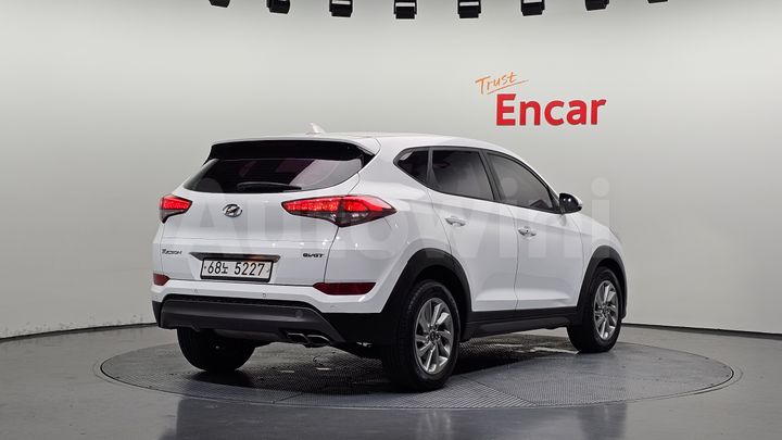 Hyundai Tucson 2016 — 2
