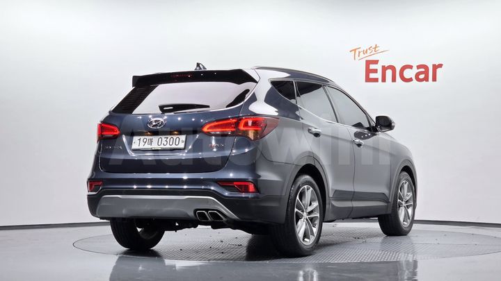 Hyundai SantaFe 2017 — 2