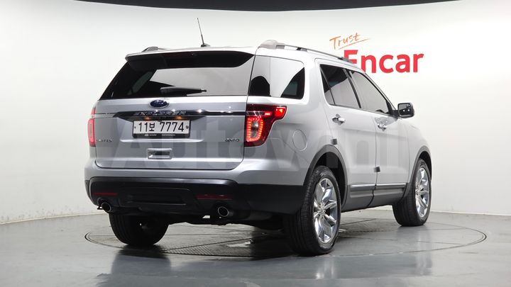 Ford Explorer 2015 — 2