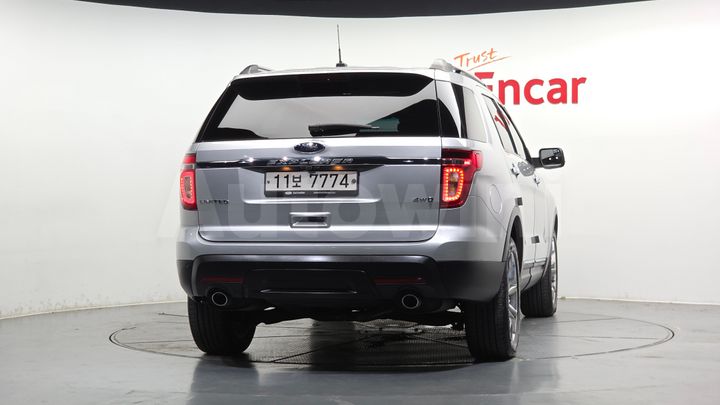 Ford Explorer 2015 — 4