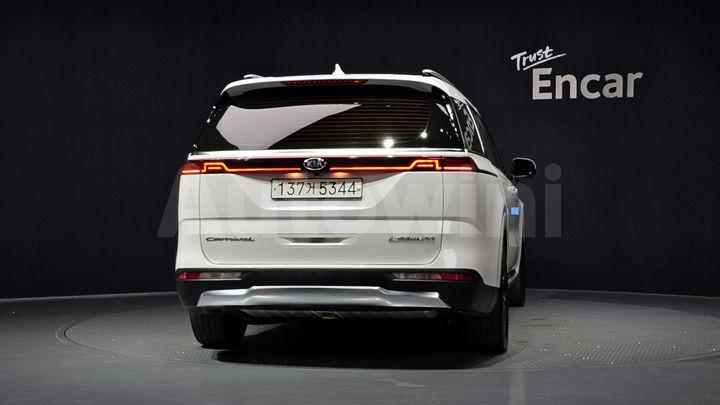Kia Carnival 2021 — 4