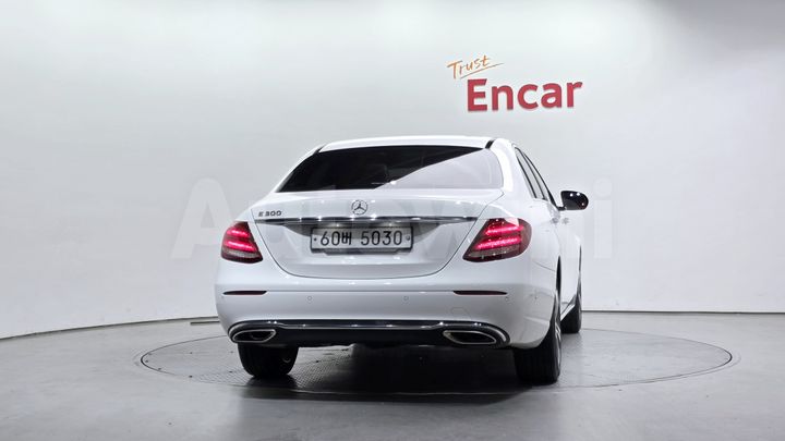 Mercedes-Benz E Class 2019 — 4