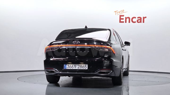 Hyundai Grandeur 2022 — 4