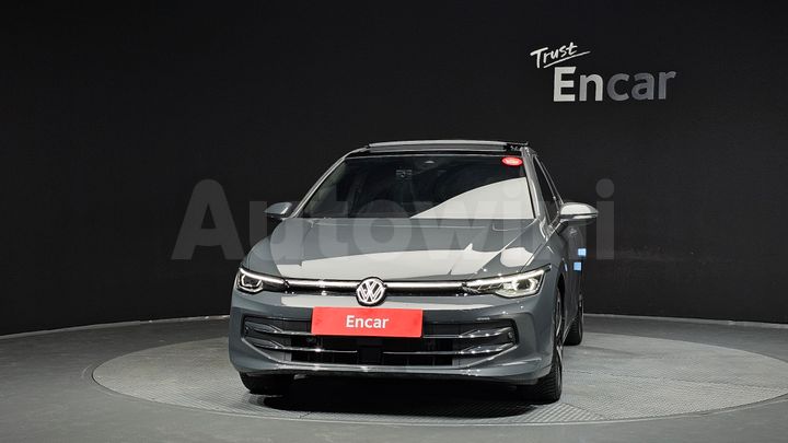 Volkswagen Golf 2025 — 3