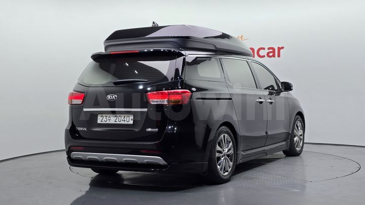 Kia Carnival 2015 — 2
