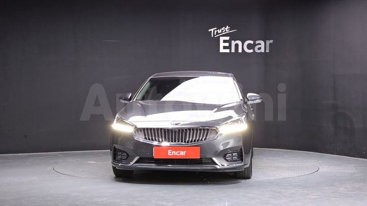 Kia K7 2019 — 2