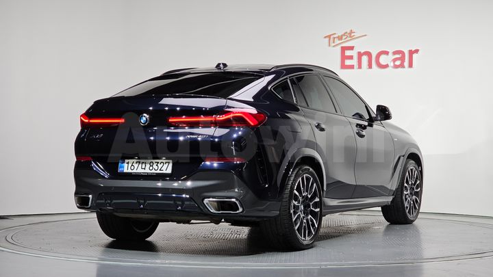 BMW X6 2025 — 2
