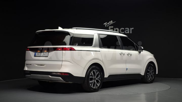 Kia Carnival 2021 — 2
